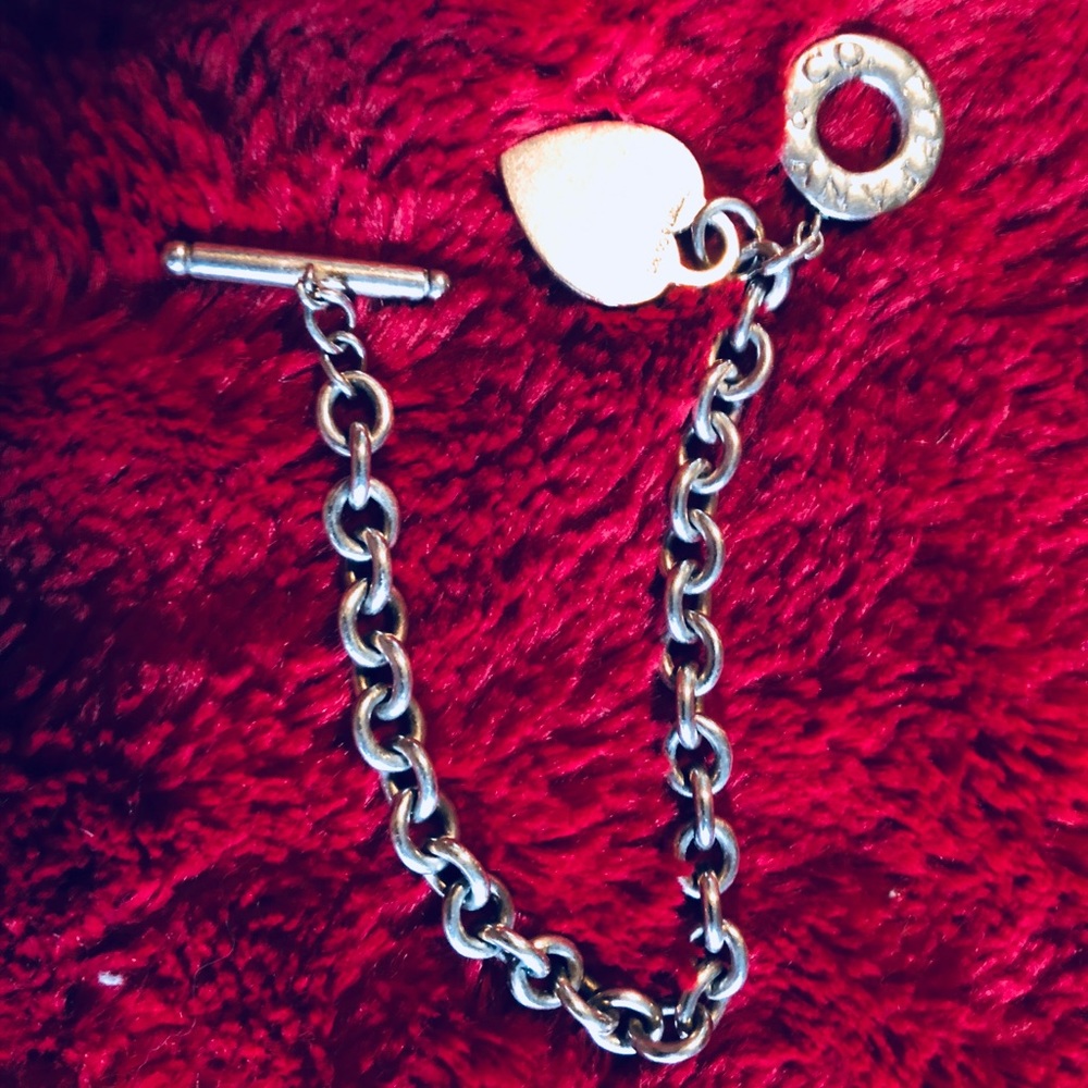 Tiffany’s RETIRED heart toggle bracelet HARD2FIND!